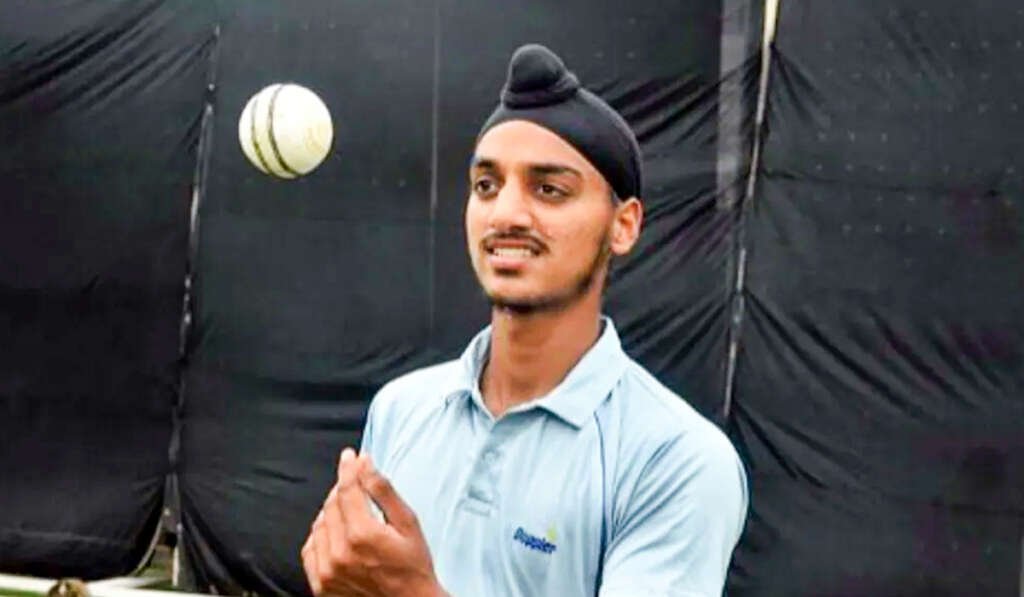 ਅਰਸ਼ਦੀਪ ਸਿੰਘ: ਕੌਮਾਂਤਰੀ ਕ੍ਰਿਕਟ 'ਚ ਖੱਬੇ ਹੱਥ ਦਾ ਜਾਦੂਗਰ 5 started playing cricket at the age of 13