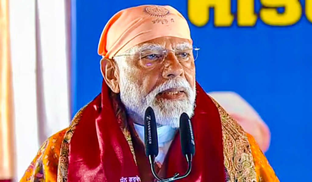 ਗੁਰੂ ਰਵਿਦਾਸ ਜਯੰਤੀ ਮੌਕੇ ਸ਼ਰਧਾ ਦਾ ਉਹ ਇੱਕ ਪਲ ਜਿਸ ਨੇ ਖਿੱਚਿਆ ਦੇਸ਼ ਦਾ ਧਿਆਨ 10 pm modi