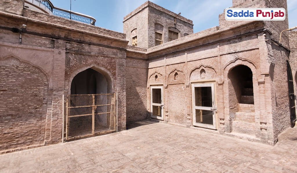 ਸ਼ਹੀਦ-ਏ-ਆਜ਼ਮ ਭਗਤ ਸਿੰਘ ਦਾ ਪੁਸ਼ਤੈਨੀ ਘਰ, ਜਿਥੇ ਅੱਜ ਵੀ ਸਾਹ ਲੈਂਦਾ ਹੈ ਇਨਕਲਾਬ 5 A glimpse of heritage