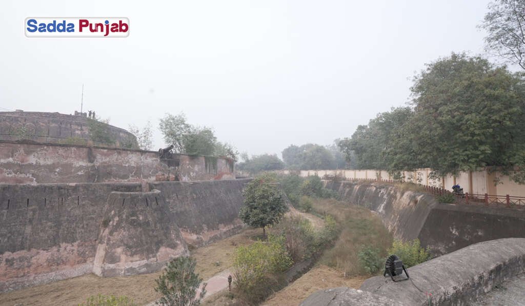 ਗੋਬਿੰਦਗੜ੍ਹ ਕਿਲ੍ਹਾ: ਸਿੱਖ ਸਾਮਰਾਜ ਦੀ ਅਜਿੱਤ ਢਾਲ ਅਤੇ ਸ਼ੇਰ-ਏ-ਪੰਜਾਬ ਦੀ ਵਿਰਾਸਤ 4 Historical Background and Construction