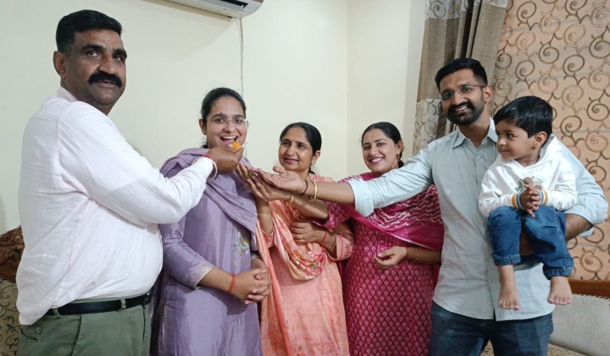 ਪੰਜਾਬ ਦੀਆਂ ਧੀਆਂ ਦਾ ਦਬਦਬਾ: ਮੋਹਾਲੀ ਦੀ ਕ੍ਰਿਤਿਕਾ ਨੇ UPSC 'ਚ 312ਵਾਂ ਰੈਂਕ ਕੀਤਾ ਹਾਸਲ 3 Kritika Chaudhary UPSC