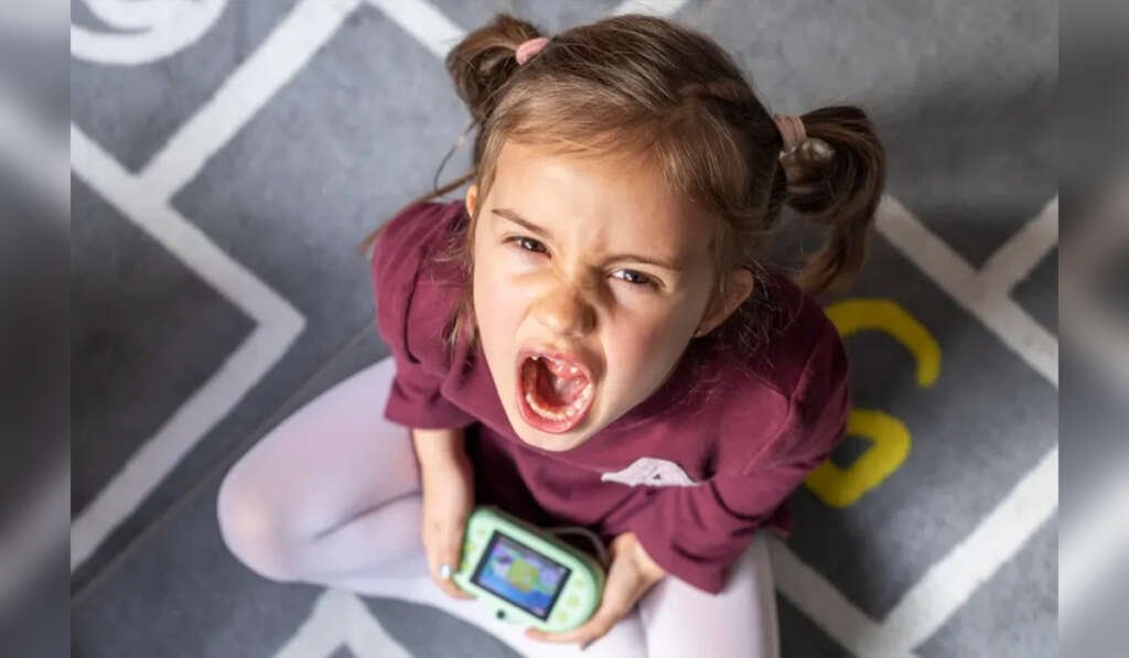 ਪੰਜਾਬ ਦੇ ਬੱਚਿਆਂ 'ਚ ਵੱਧ ਰਹੀ ਗੁੱਸੇਖੋਰੀ, ਕਾਰਨ ਕੀ ਨੇ ਅਤੇ ਮਸਲਾ ਹੱਲ ਕਿਵੇਂ ਹੋਊ? 5 increasing screen time