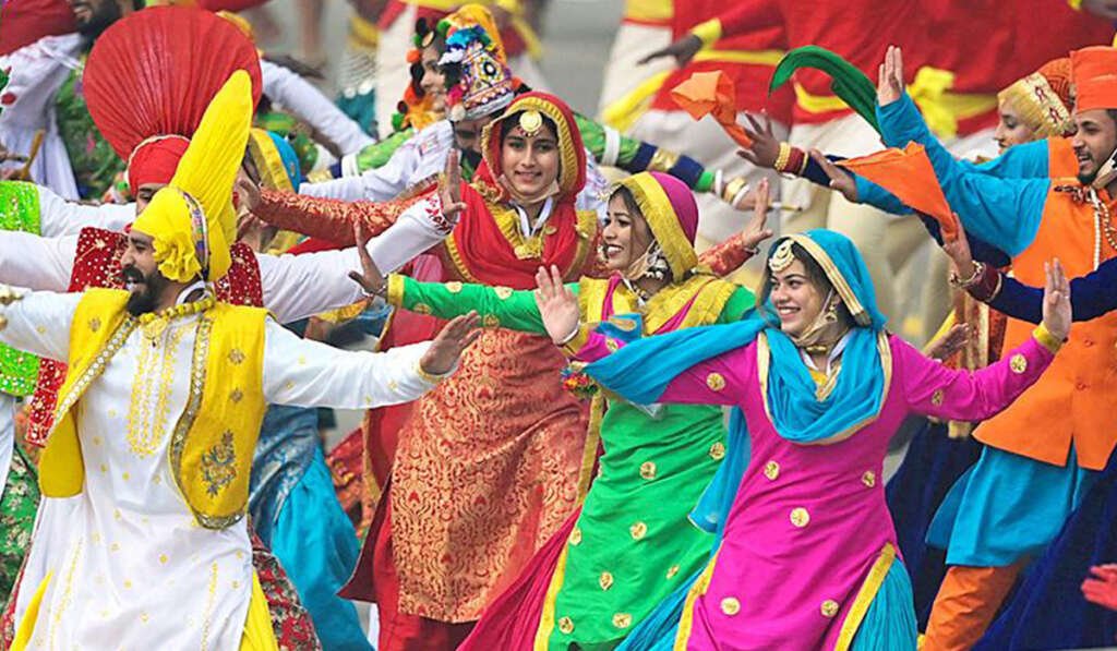 World Dance Day: ਰੂਹ ਦੀ ਆਵਾਜ਼, ਜੋਸ਼ ਦੀ ਧਮਕ ਅਤੇ ਲੋਪ ਹੋ ਰਹੀਆਂ ਜੜ੍ਹਾਂ 12 Preservation of Heritage