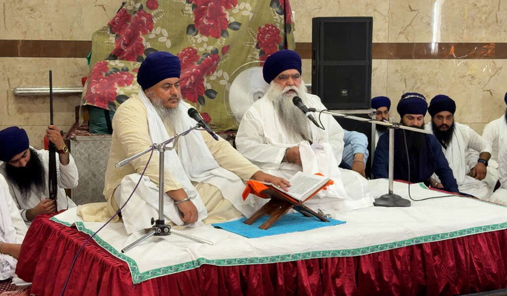 1 ਮਈ ਤੋਂ 31 ਮਈ ਤੱਕ ਮਾਝੇ ਦੇ ਪਿੰਡ-ਪਿੰਡ ਚੱਲੇਗੀ ‘ਦਮਦਮੀ ਟਕਸਾਲ ਯਾਤਰਾ’, 6 ਜੂਨ ਨੂੰ ਮਨਾਇਆ ਜਾਵੇਗਾ “ਘੱਲੂਘਾਰਾ ਦਿਵਸ” 4 Propagation of Gurus teachings
