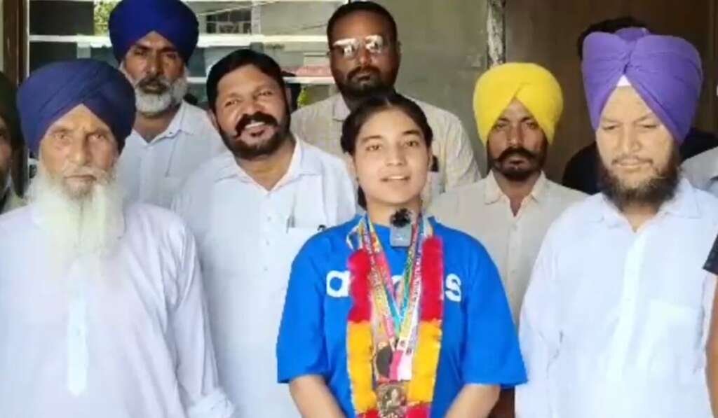 ਜੈਮਲਵਾਲਾ ਦੀ ਧੀ ਸੁਖਮਨਪ੍ਰੀਤ ਕੌਰ ਨੇ Karate Championship 2026 ‘ਚ ਜਿੱਤਿਆ ਚਾਂਦੀ ਦਾ ਤਗਮਾ 4 Karate Championship 2026