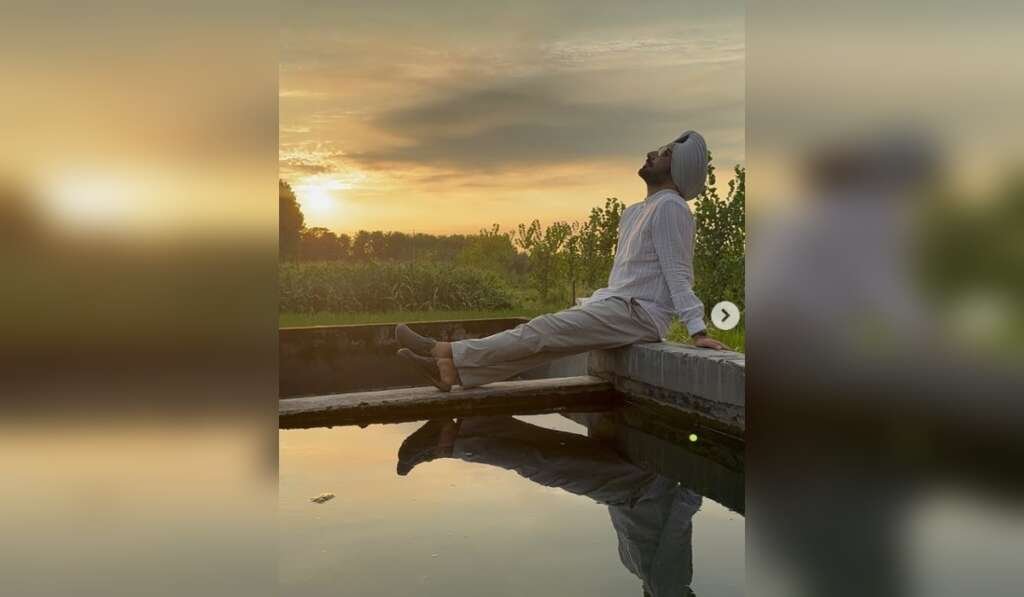 More description of nature and Punjab in Satindras songs