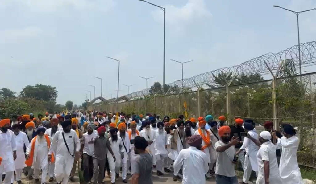 ਅੱਖੀਆਂ ਤੋਂ ਦੂਰ… ਸ੍ਰੀ ਕਰਤਾਰਪੁਰ ਸਾਹਿਬ! 7 A big appeal to the governments of India and Pakistan