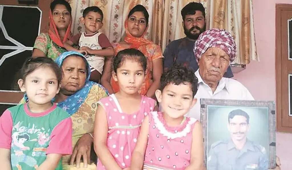 ਕਾਰਗਿਲ ਵਿਜੇ ਦਿਵਸ: ਜਦੋਂ ਪੰਜਾਬ ਦੇ ਵੀਰ ਸਪੂਤਾਂ ਨੇ ਦੇਸ਼ ਲਈ ਦਿੱਤੀ ਸਰਵਉੱਚ ਕੁਰਬਾਨੀ 10 Every martyr had a different story