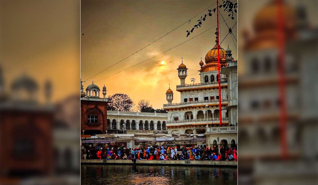 ਅਕਾਲ ਤਖ਼ਤ ਸਾਹਿਬ: ਸੱਚ, ਨਿਆਂ ਅਤੇ ਸੰਘਰਸ਼ ਦੀ ਮਹਾਨ ਵਿਰਾਸਤ 6 This Takht was built as a permanent foundation