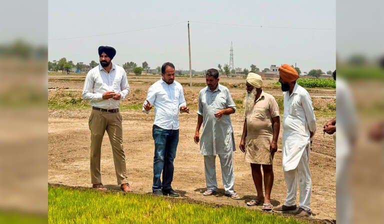 ਪੰਜਾਬ ਦੀਆਂ ਪੈਲੀਆਂ ਤੋਂ ਹਟੇਗਾ ਸੰਕਟ? 10 Will the crisis be removed from the fields of Punjab