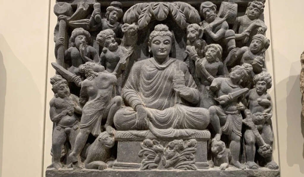 Birth and Development of Gandhara Art
