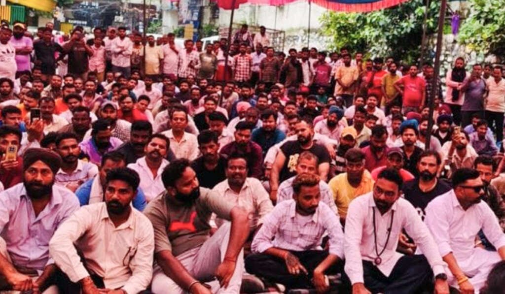 ਪੰਜਾਬ ਦਾ ਸਮਾਜਿਕ-ਆਰਥਿਕ ਸੰਕਟ! ਲੋਕਤੰਤਰੀ ਹੱਕ, ‘ਧਰਨਾਲੈਂਡ’ ਦਾ ਸੂਬੇ ਦੇ ਵਿਕਾਸ 'ਤੇ ਪ੍ਰਭਾਵ 6 Responsibility of governments and bureaucracy
