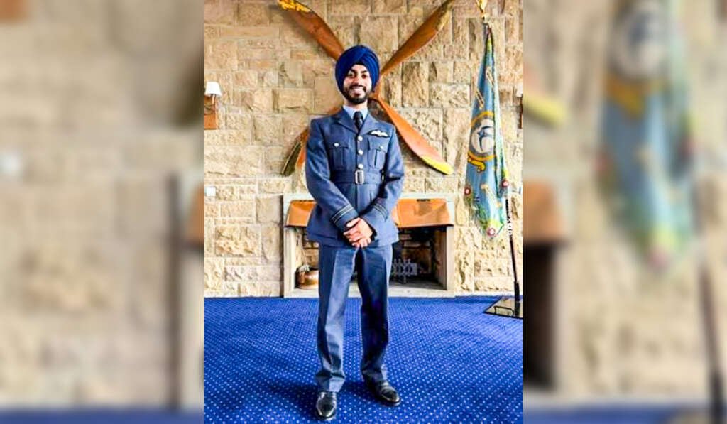 ਬ੍ਰਿਟਿਸ਼ ਰਾਇਲ ਏਅਰ ਫੋਰਸ 'ਚ ਸਿੱਖਾਂ ਦਾ ਦਬਦਬਾ! ਪੜ੍ਹੋ ਫਲਾਈਟ ਲੈਫਟੀਨੈਂਟ ਅਰਸ਼ਦੀਪ ਸਿੰਘ ਡਾਂਗ ਦਾ ਇਤਿਹਾਸਕ ਸਫ਼ਰ 6 Sikhs and the RAF