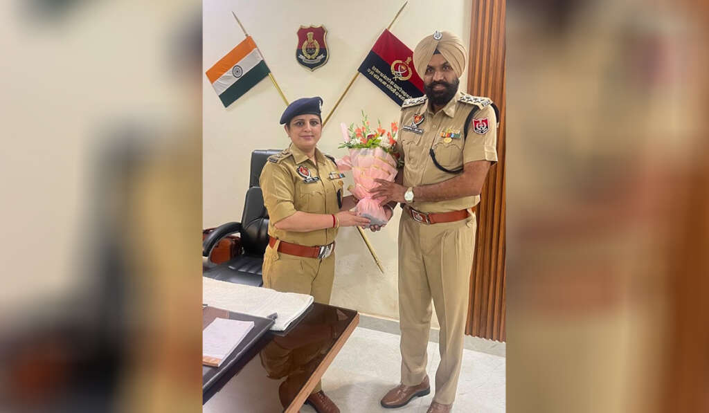 ਫੁੱਟਬਾਲ ਦੇ ਮੈਦਾਨ ਤੋਂ ਪੰਜਾਬ ਪੁਲਿਸ ਦੀ ਖੇਡ ਪ੍ਰਬੰਧਕੀ ਦੀ ਕਮਾਨ ਤੱਕ; ਗੁਰਮੀਤ ਕੌਰ ਨੇ ਰਚਿਆ ਨਵਾਂ ਇਤਿਹਾਸ 6 SP From the 27th Battalion Command