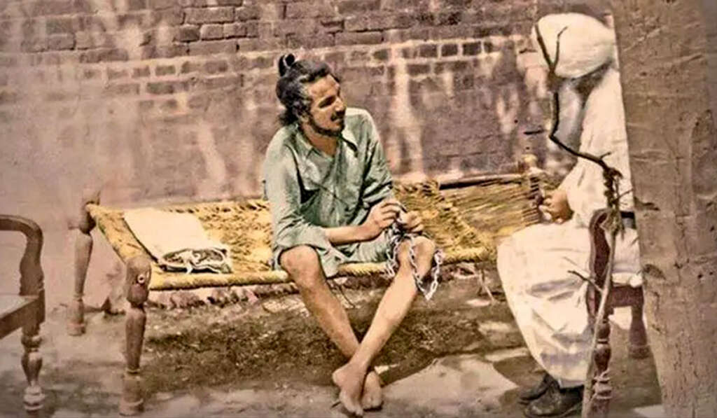 ਸ਼ਹੀਦ-ਏ-ਆਜ਼ਮ ਭਗਤ ਸਿੰਘ! ਵਿਚਾਰਧਾਰਾ, ਸੰਘਰਸ਼ ਅਤੇ ਅਜੋਕੇ ਦੌਰ 'ਚ ਪ੍ਰਸੰਗਿਕਤਾ 5 Sadda Punjab bhagat singh and father 2.jpg
