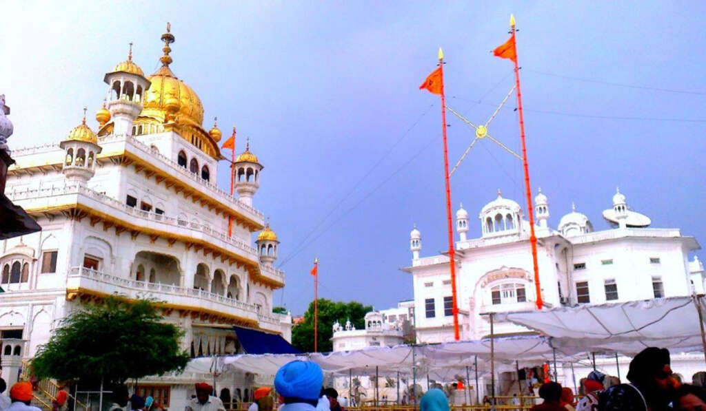 ਸ੍ਰੀ ਅਕਾਲ ਤਖ਼ਤ ਸਾਹਿਬ! ਭਗਤੀ-ਸ਼ਕਤੀ, ਮੀਰੀ-ਪੀਰੀ ਅਤੇ ਸੁਤੰਤਰ ਸਿੱਖ ਸੋਚ ਦਾ ਇਲਾਹੀ ਕੇਂਦਰ 6 Akal takhat sahib