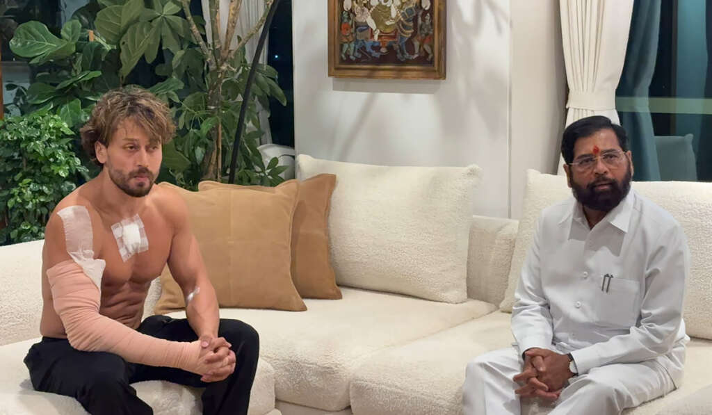 Eknath Shinde met tiger shroff