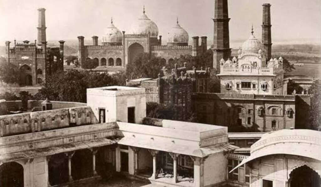 ਲਾਹੌਰ ਦਾ ਸ਼ਾਹੀ ਕਿਲ੍ਹਾ! ਪੰਜਾਬ ਦੀ ਸਾਂਝੀ ਵਿਰਾਸਤ ਦਾ ਅਨਮੋਲ ਖ਼ਜ਼ਾਨਾ 7 Lahore Fort Image